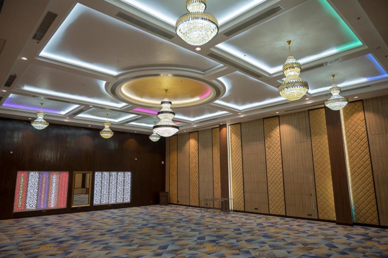 Hotel Golden Retreat Baharampur Exteriér fotografie