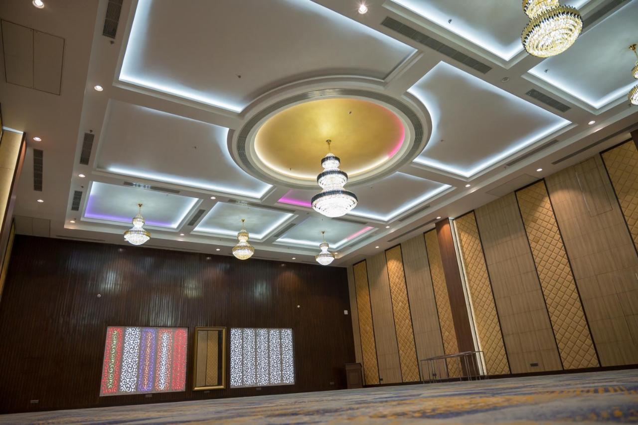 Hotel Golden Retreat Baharampur Exteriér fotografie