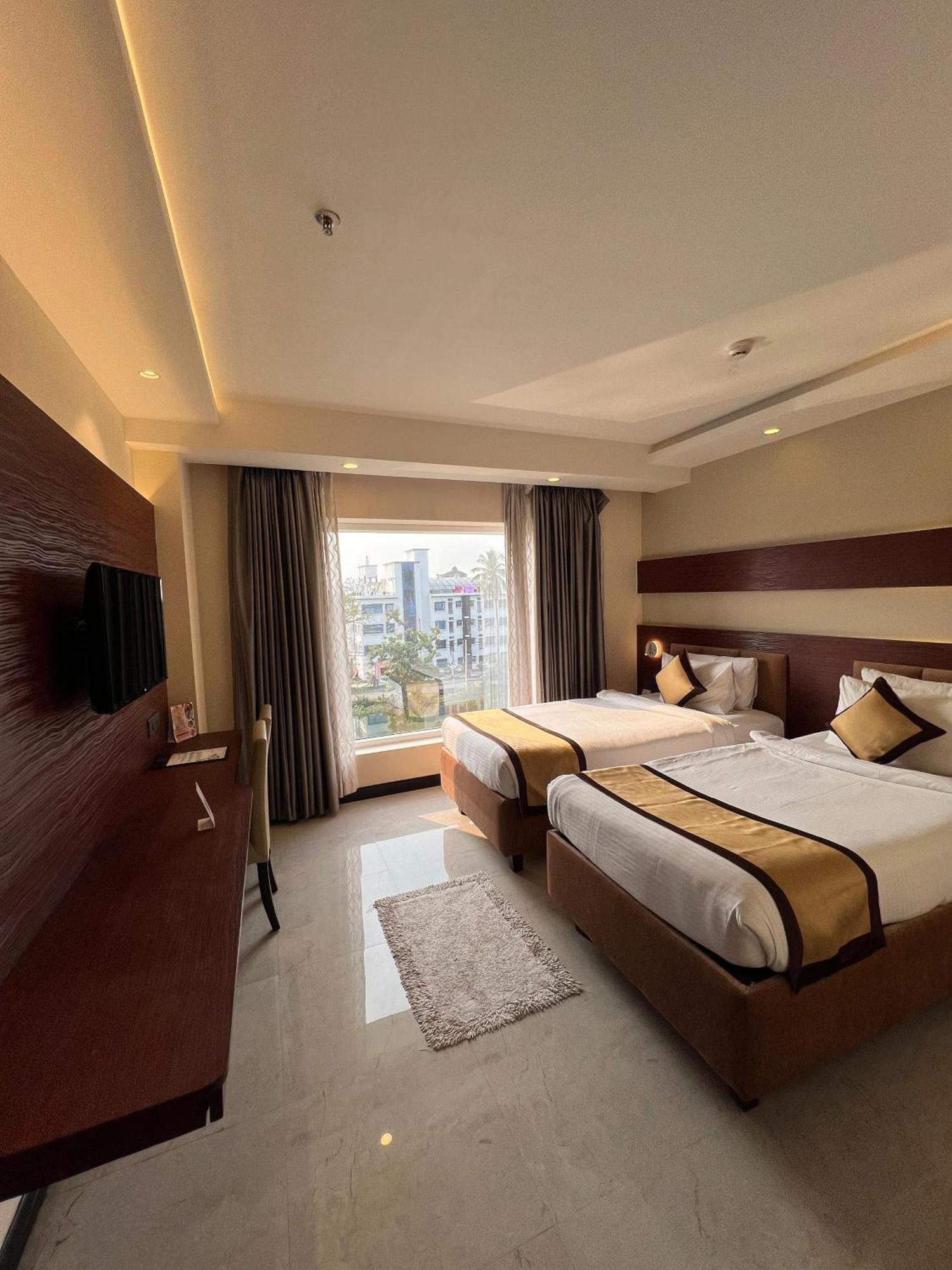 Hotel Golden Retreat Baharampur Exteriér fotografie