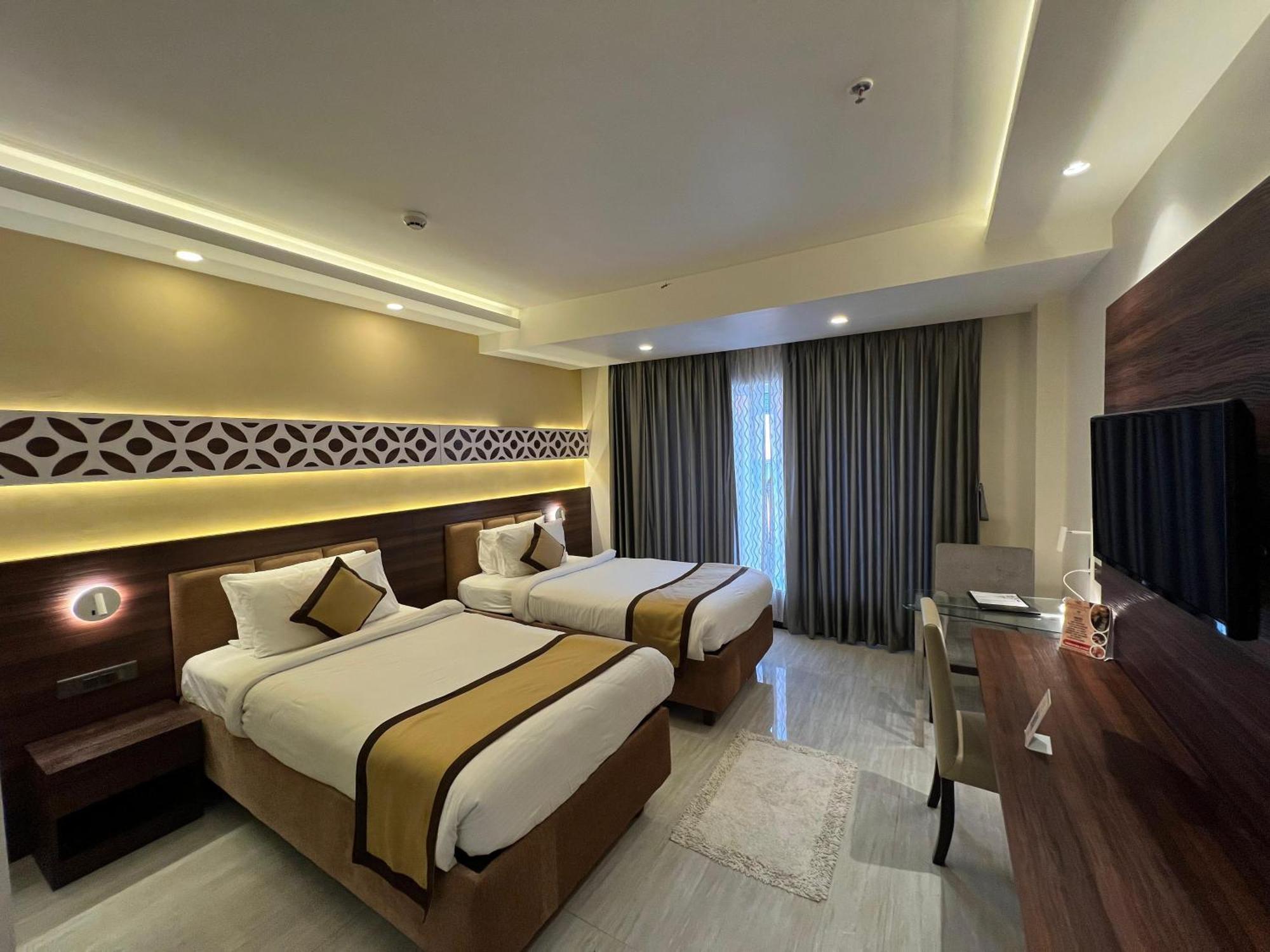 Hotel Golden Retreat Baharampur Exteriér fotografie