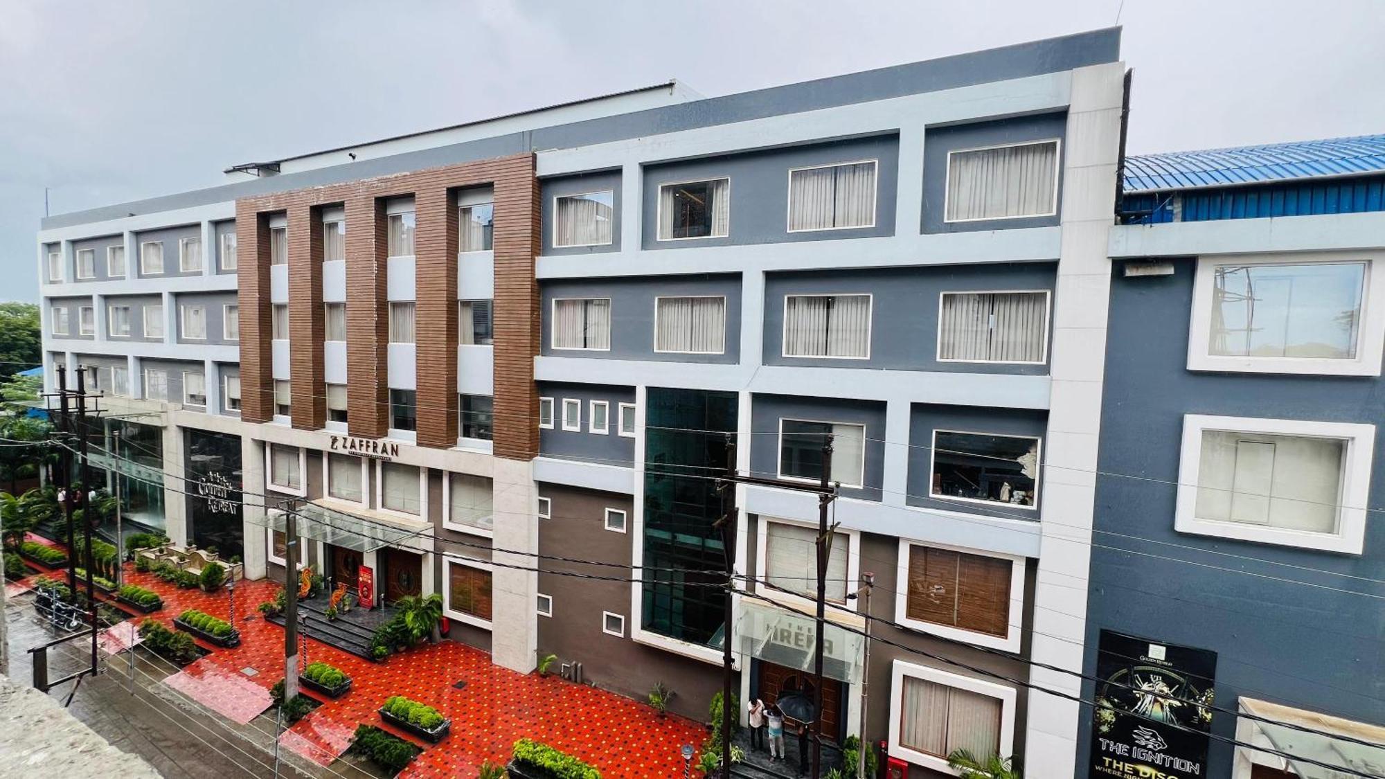 Hotel Golden Retreat Baharampur Exteriér fotografie